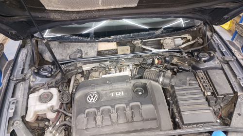 Распорка передних стоек (цельная) Volkswagen Passat B8 (ПОД ЗАКАЗ)