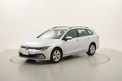 Volkswagen Golf VIII поколения в комплектации Life