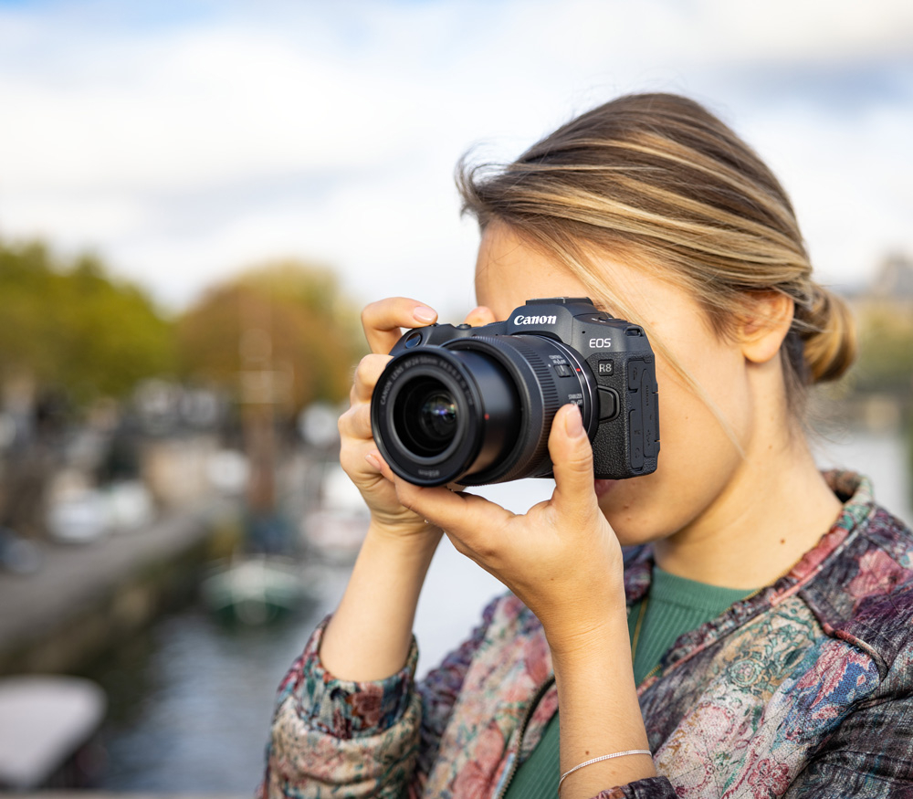 Беззеркальный фотоаппарат Canon EOS R8 Body
