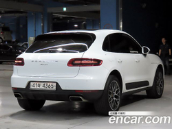 Porsche Macan 2.0 — 2018