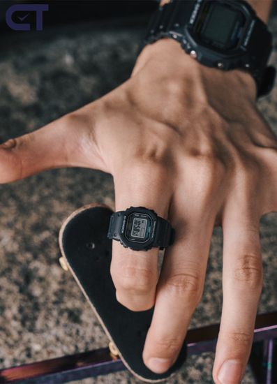 Casio DWN-5600-1DR мужские часы-кольцо — миниатюрные G-SHOCK Nano в чёрном цвете