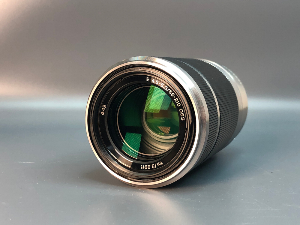 Sony 55-210mm f/4.5-6.3 E OSS