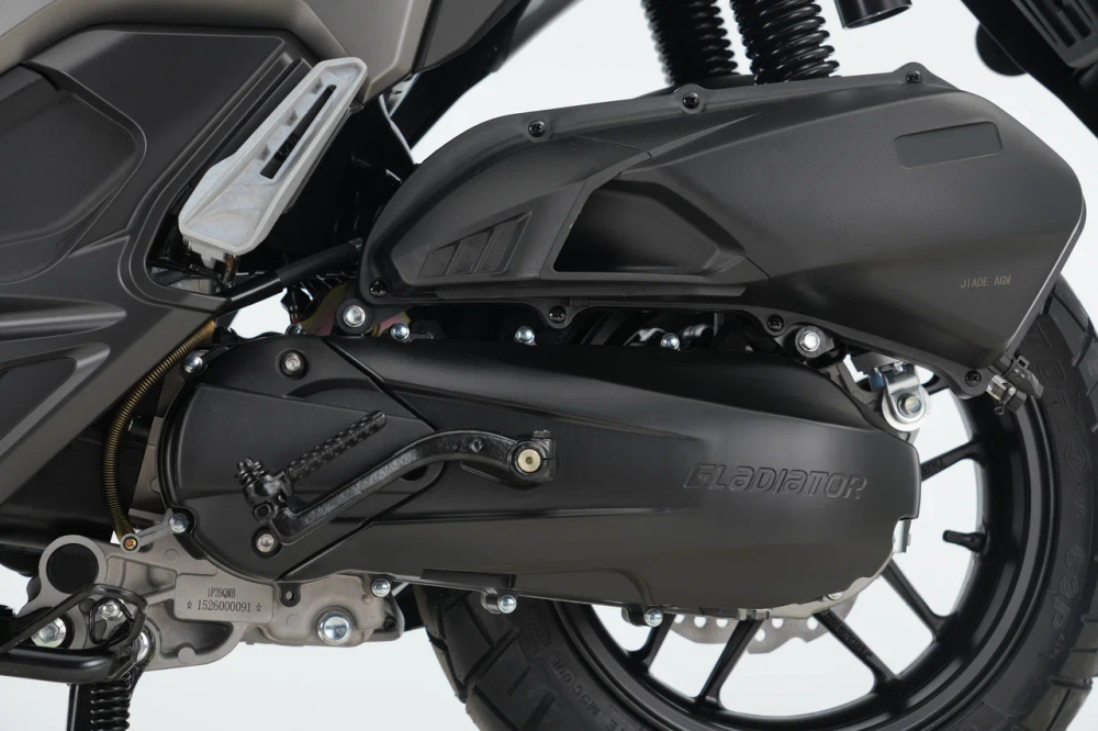 Скутер Gladiator AGV