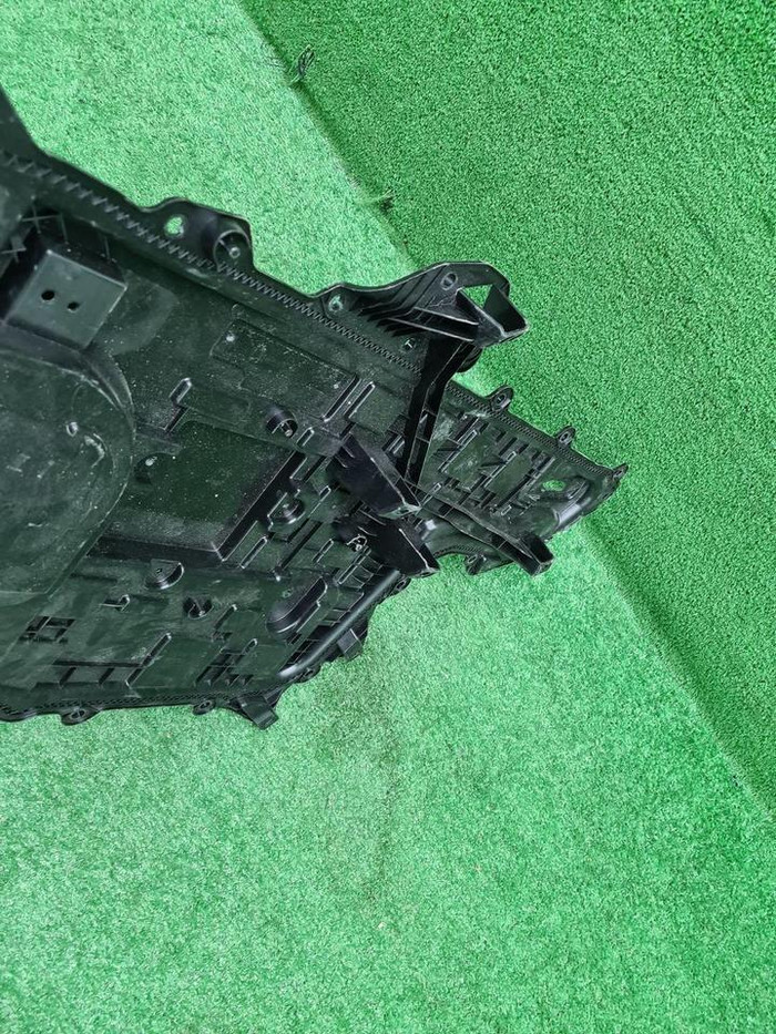 Накладка двери зад. Range Rover Vogue 5 L460 21-нв