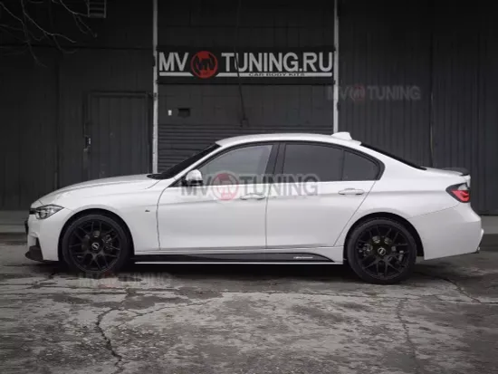 Накладки (лезвия) под пороги M-PERFOMANCE для BMW 3 F30 F31