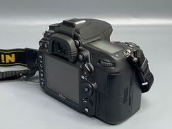 Nikon D7000 — 13 000 кадров