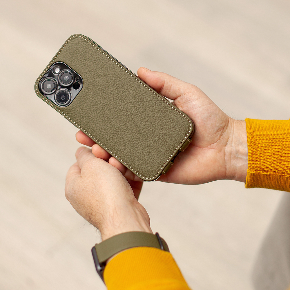 Кожаный чехол для iPhone 16 Pro Max, теленок зеленого цвета