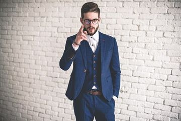 Мужские костюмы на свадьбу 2019 – тренды сезона