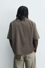 РУБАШКА RELAXED FIT ИЗ СТРУЯЩЕЙСЯ ТКАНИ — ZARA · 3715/222