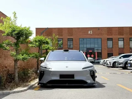 Карбоновый обвес для NIO ET5T 2023+ НИО бампер диффузор спойлер плавники юбки
