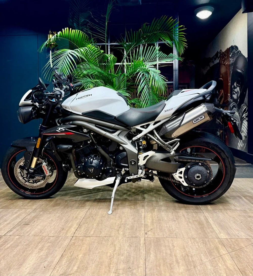 Triumph Speed Triple, 2019