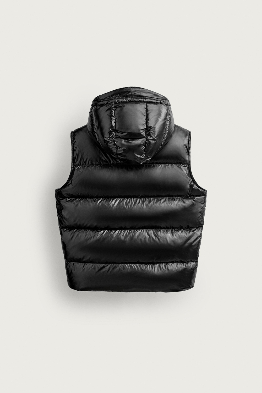 ZARA НЕПРОМОКАЕМЫЙ ПУХОВЫЙ ЖИЛЕТ, ЧЕРНЫЙ