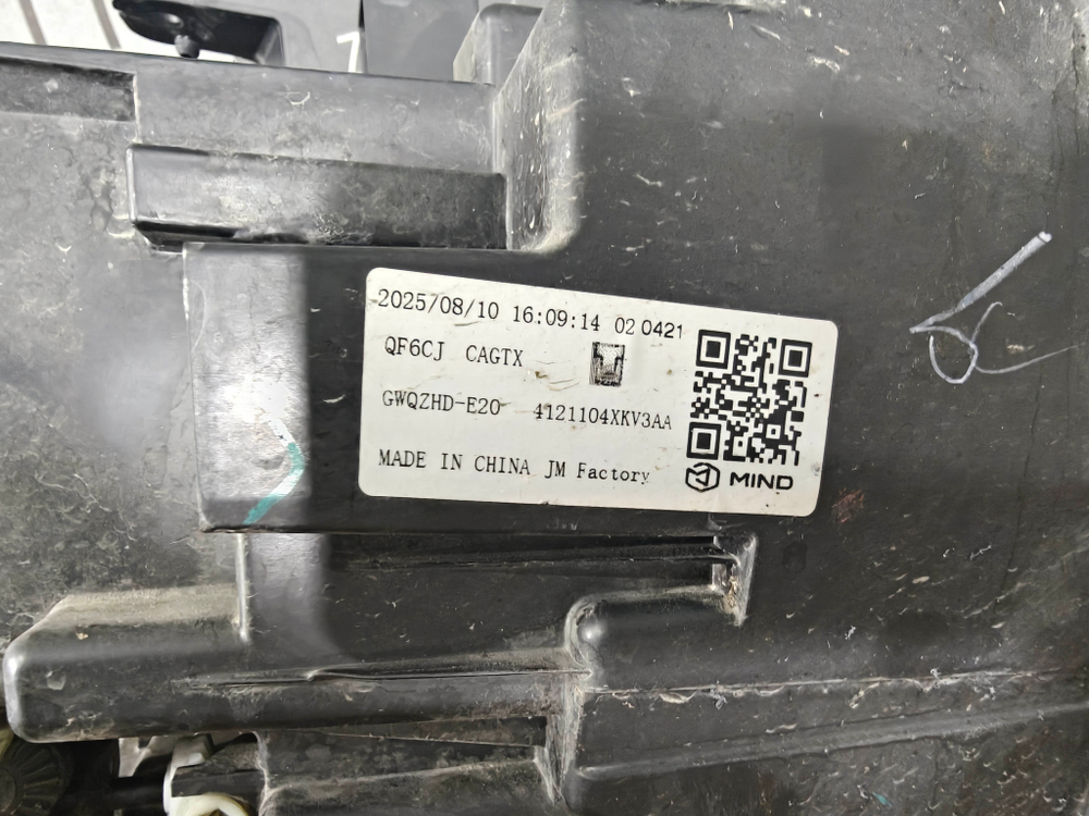 Фара левая LED Tank 500 21-нв Б/У Оригинал 4121104XKV3AA