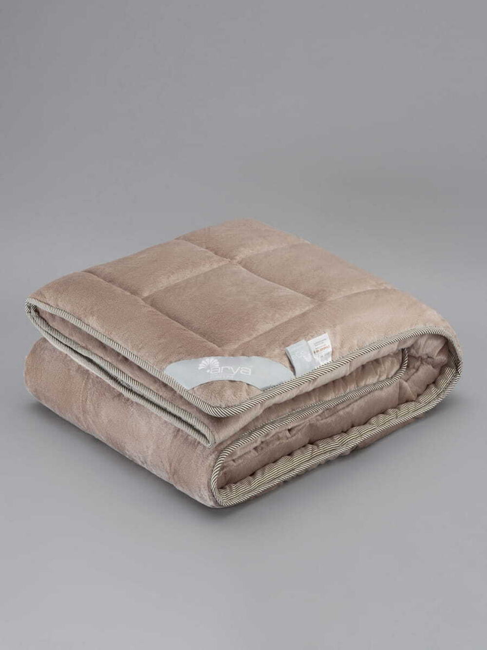 Одеяло всесезонное 195x215 Arya home Pure Line Sophie Brown