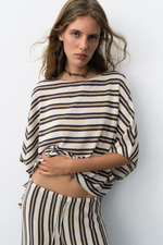 ТОП В СТИЛЕ РУСТИК С КОРОТКИМИ РУКАВАМИ — ZARA