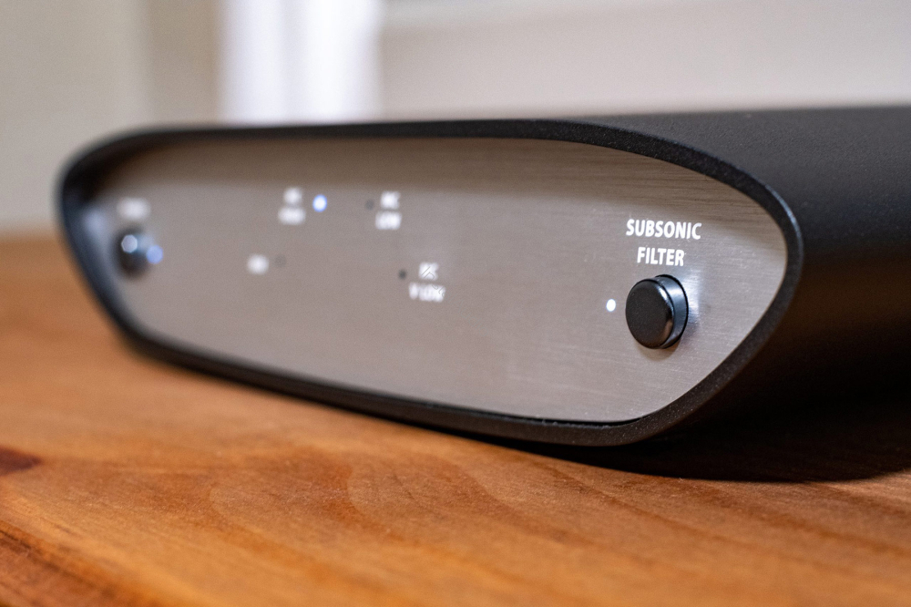 Фонокорректор iFi Audio ZEN Phono белый, черный