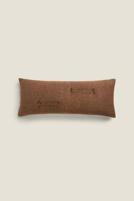 ZARA HOME ЧЕХОЛ ДЛЯ ДЕКОРАТИВНОЙ ПОДУШКИ С КОНТРАСТНОЙ СТРОЧКОЙ, КОРИЧНЕВЫЙ