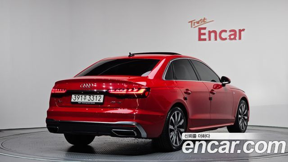 Audi A4 35 TDI Premium — 2023