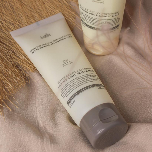 Увлажняющий бессиликоновый шампунь Lador Moisture Balancing Shampoo