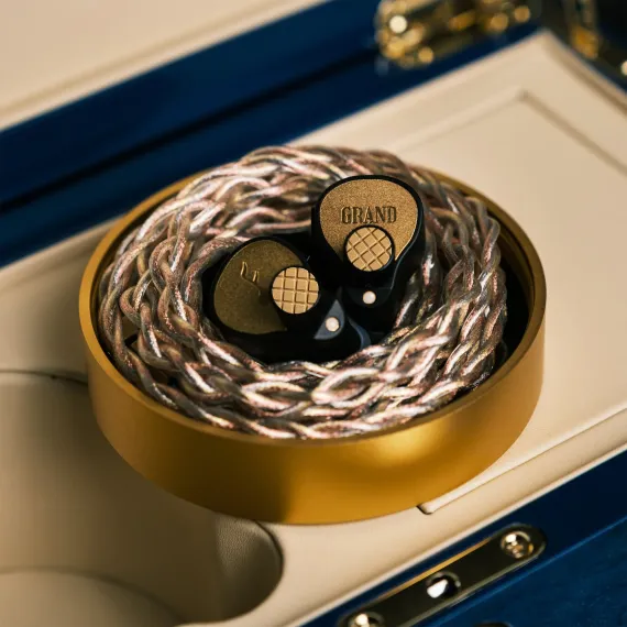 FATfreq Grand Maestro Anniversary Gold Universal