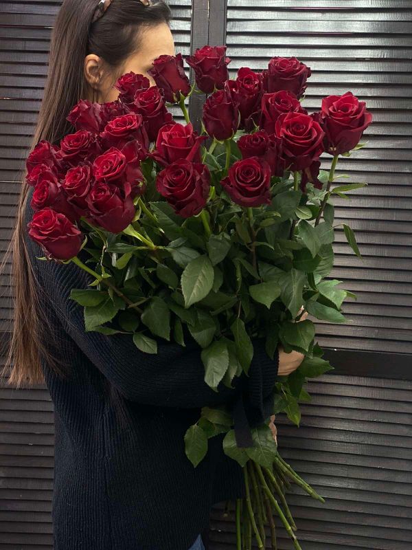 Букет из 25 эквадорских роз 90 см #1525 Букет из 25 эквадорских роз 90 см #1525