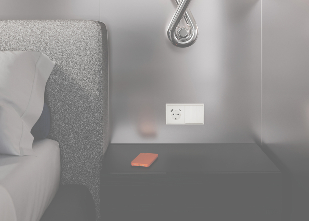Накладка для розетки с заземлением и защитными шторками, с USB A+C, S70 (хлопок)