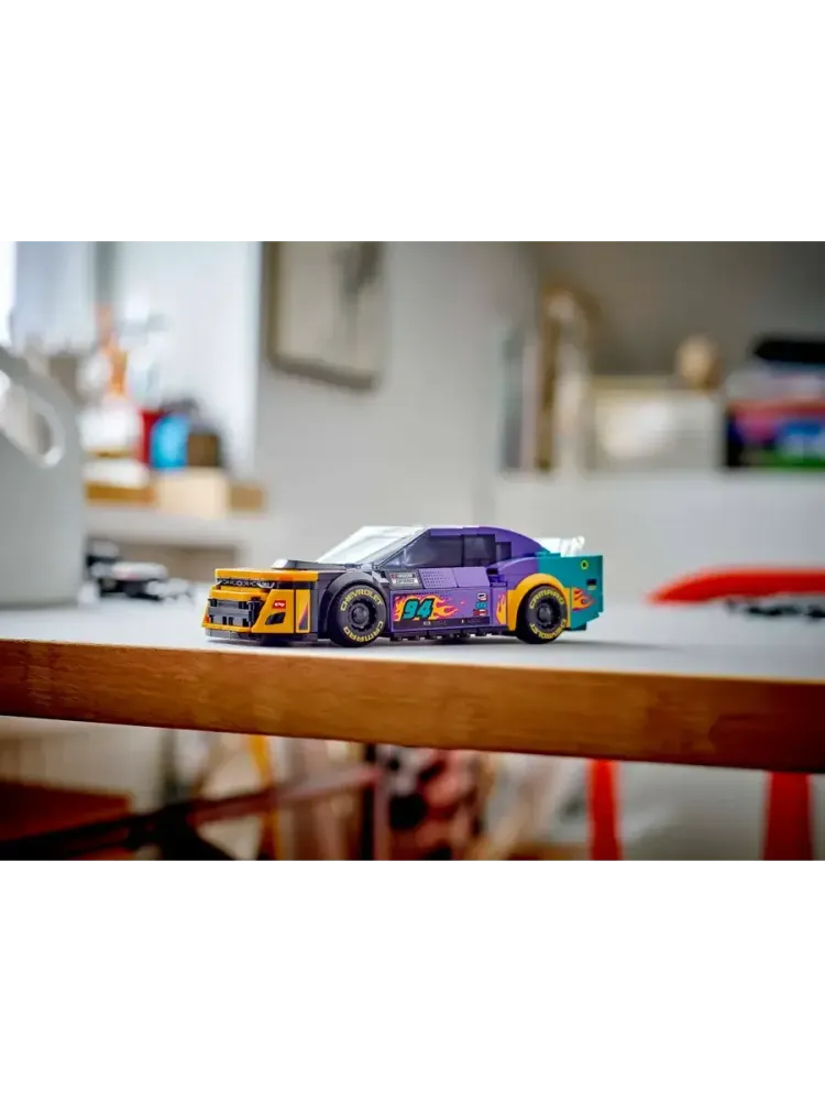 Конструктор машинка Speed Champions 76935 NASCAR Camaro