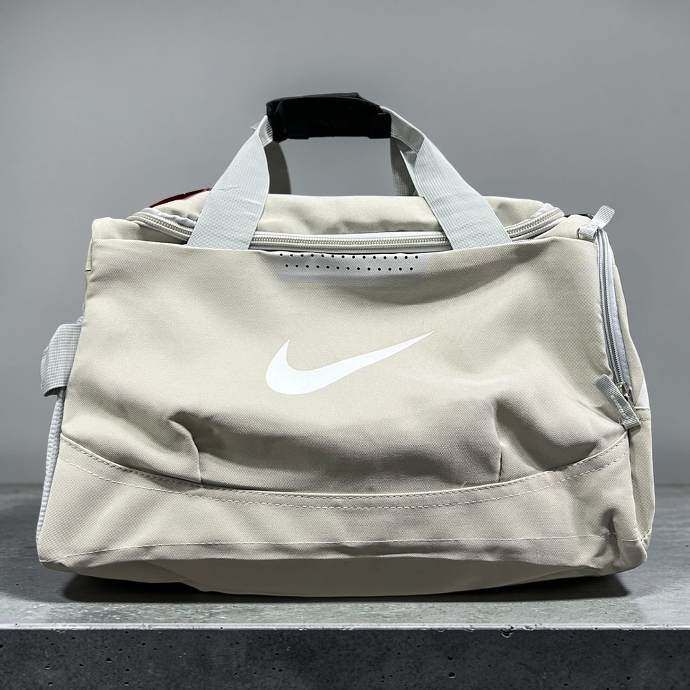 Сумка спортивная Nike • Молочный