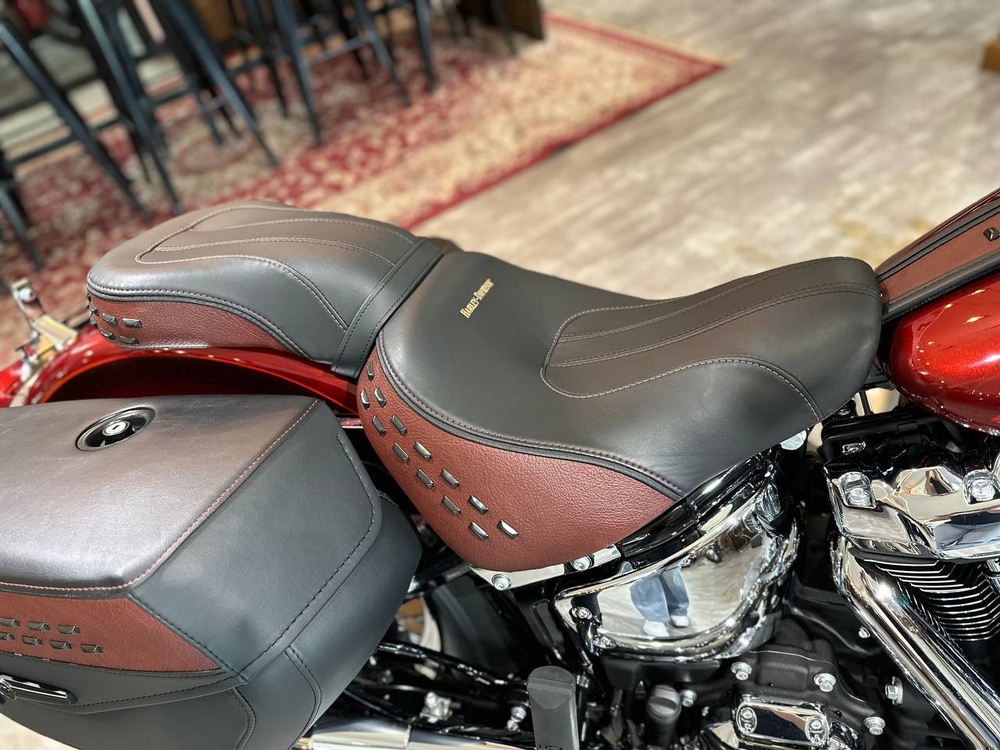 Мотоцикл Harley-Davidson Heritage Classic (120th Anniversary) 2023 с НДС