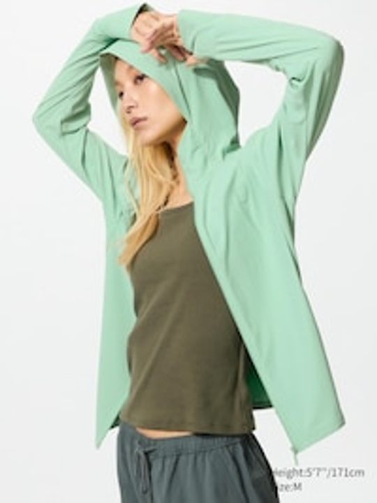 UNIQLO Легкая куртка AIRism Ultra-stretch с защитой от УФ-излучения, зеленый