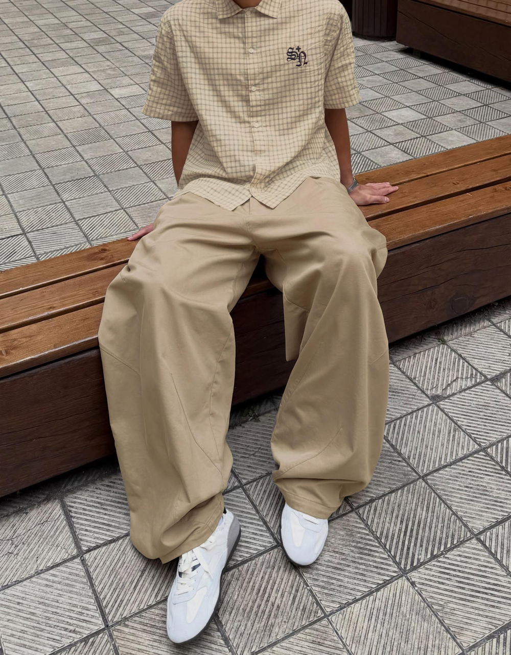 Мужские брюки barrel fit с вытачками - BERSHKA