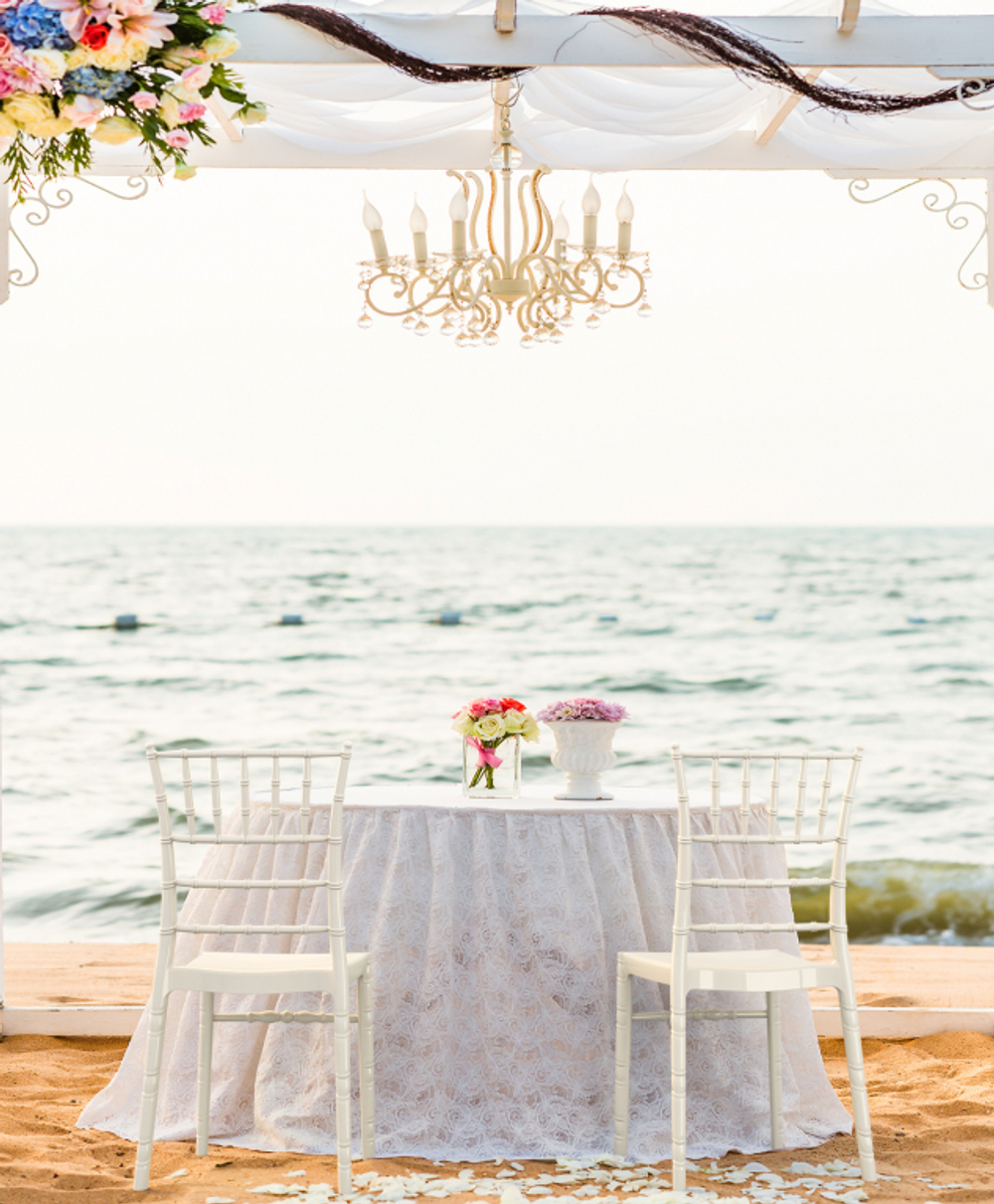 Стул пластиковый Siesta Contract Chiavari, белый