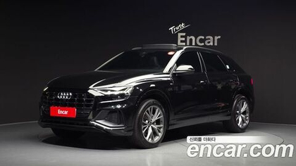 Audi Q8 55 TFSI Quattro Premium — 2022