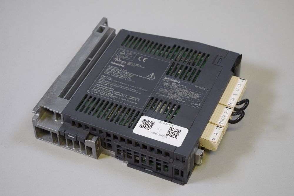 MITSUBISHI MR-J3-40A