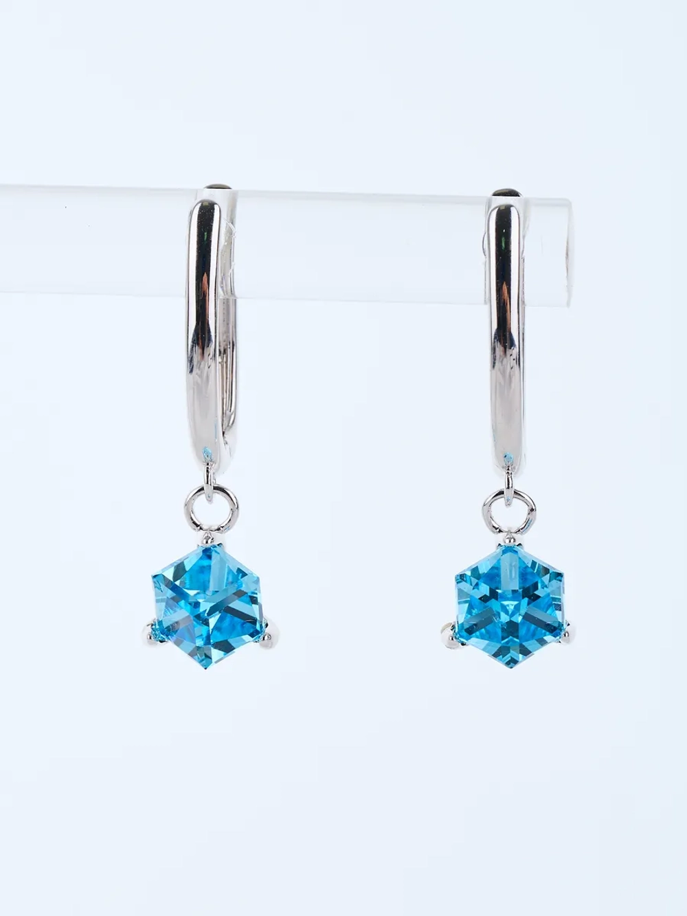 Серьги-подвески Миражи с голубым кубиком Swarovski