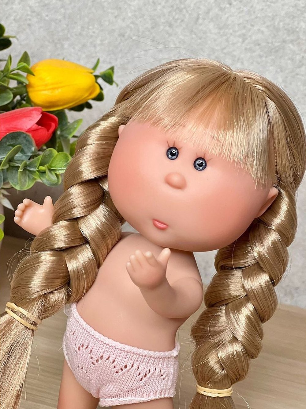 Кукла для девочки виниловая 23см Маленькая Мия без одежды (3199W1A-1)