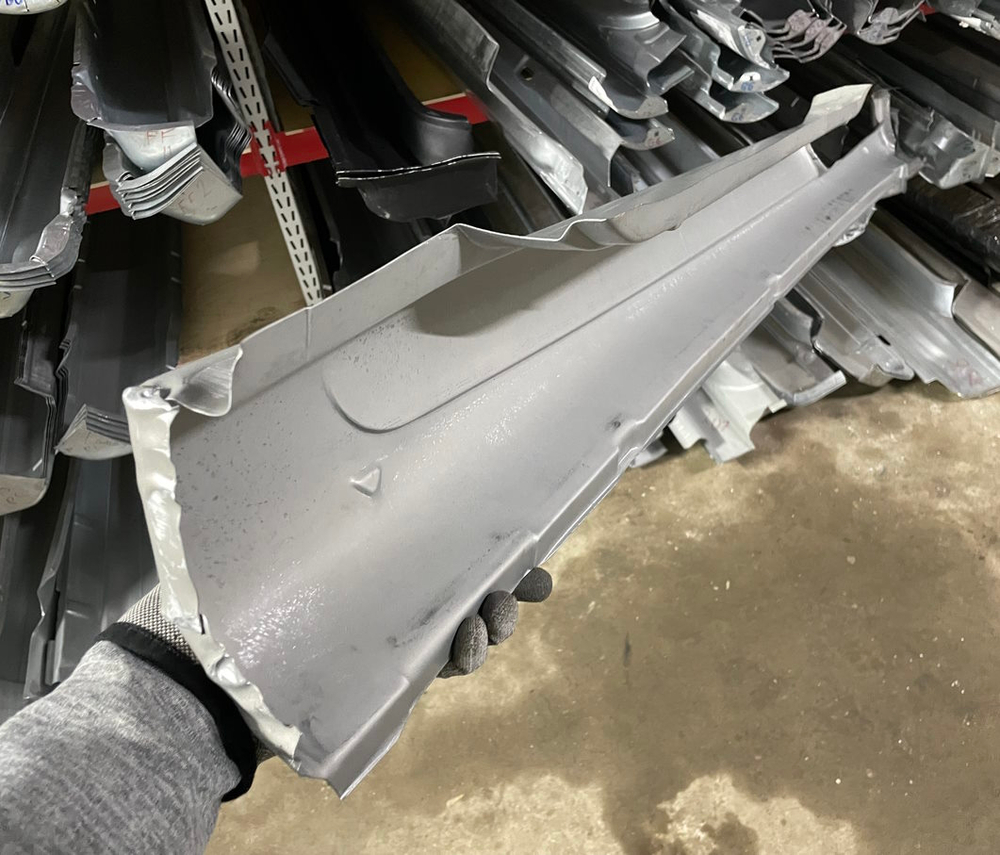 Порог правый Peugeot Partner, Citroen Berlingo 1996-2011 (Polcar)