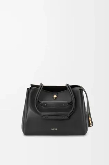 Loewe Сумка Madrid среднего размера из мягкой телячьей кожи, черный