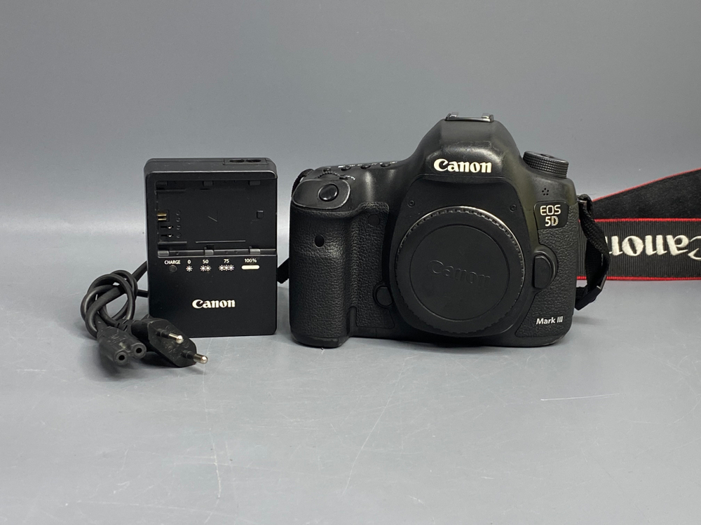 Canon 5D Mark III 40.800 Кадров