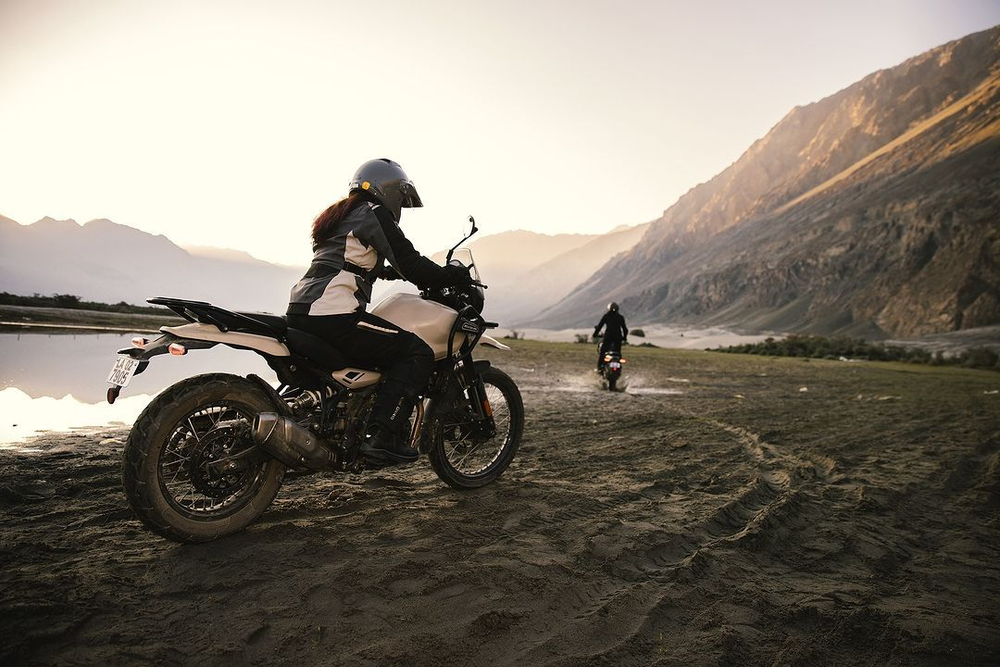 Мотоцикл Royal Enfield Himalayan 450 Hanle Black