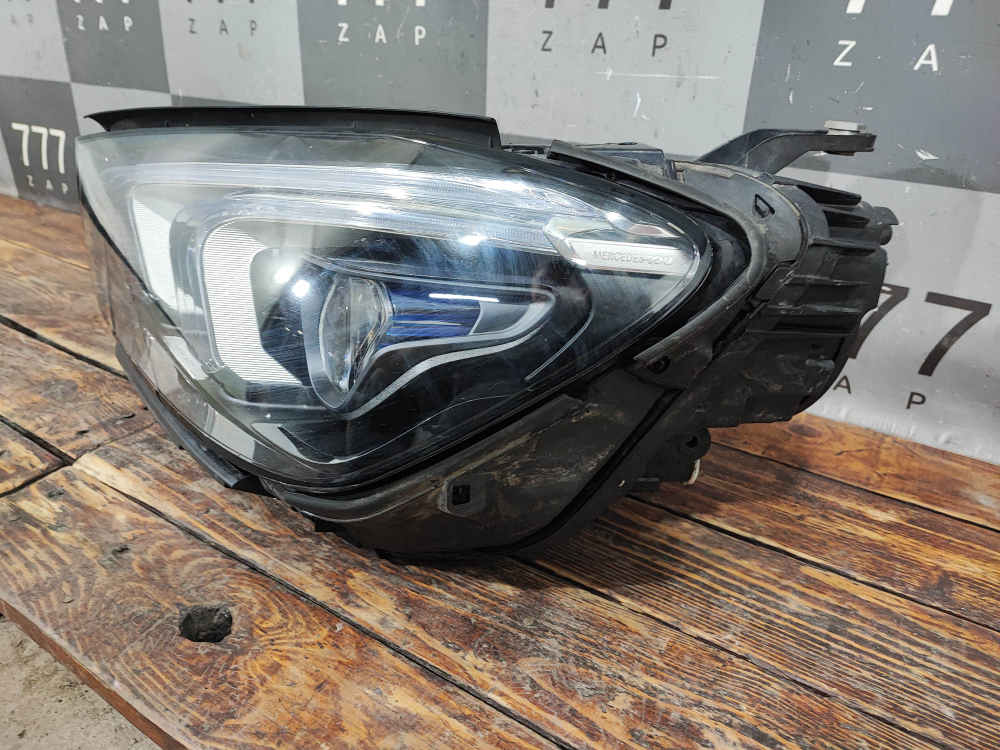 Фара левая Adaptive LED Mercedes GLE (V167) 18-нв Б/У Оригинал A1679064104