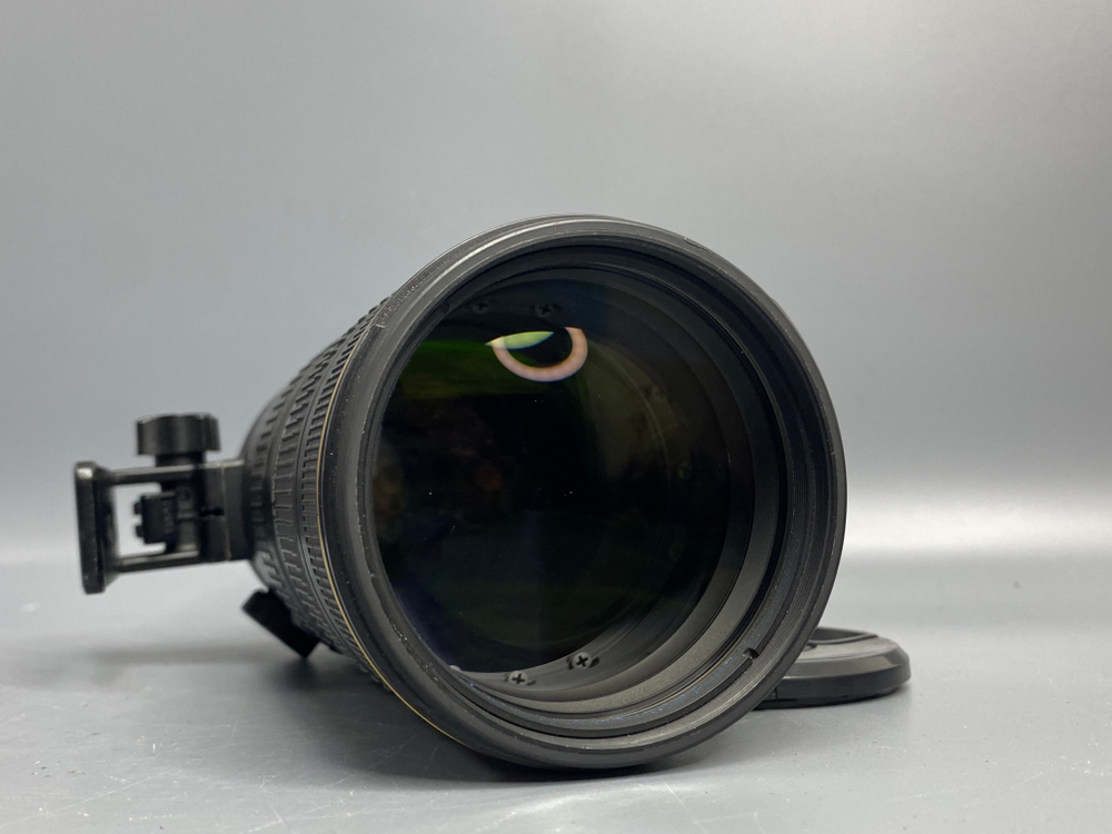 Nikon 70-200mm f/2.8G ED AF-S VR II Nikkor царапины на линзе