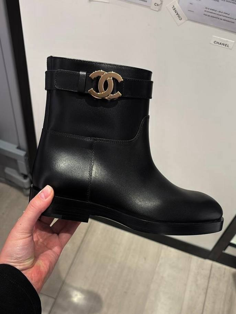 Ботинки Chanel