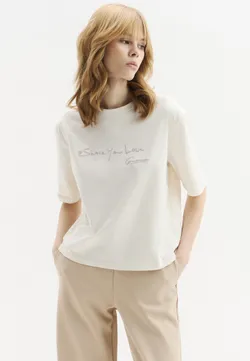 Футболка женская GUESS
