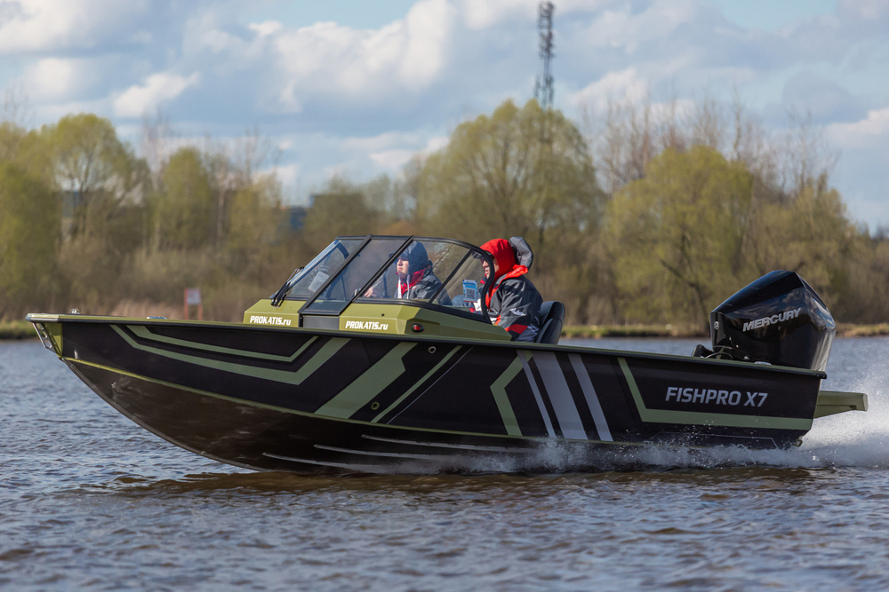 Катер Volzhanka FISHPRO X7