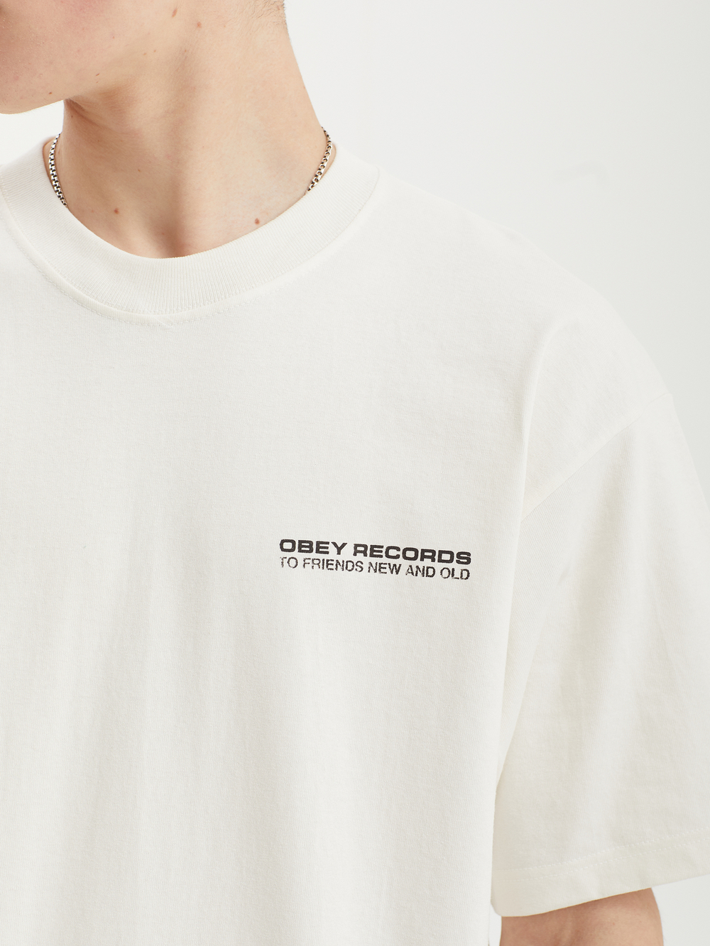 Мужская Футболка Obey To New Friends And Old