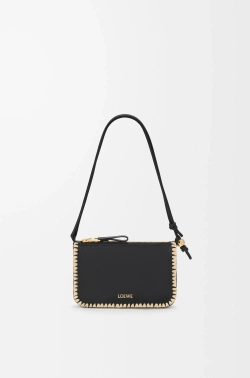 Loewe Сумка Rio из классической телячьей кожи и рафии, черный