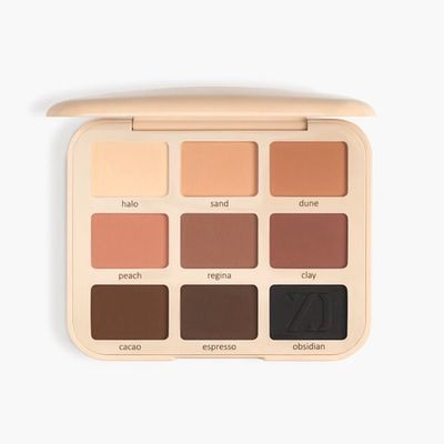 Палетка теней MAKEUPSTOREKZ Eyeshadow Palette - BASIC
