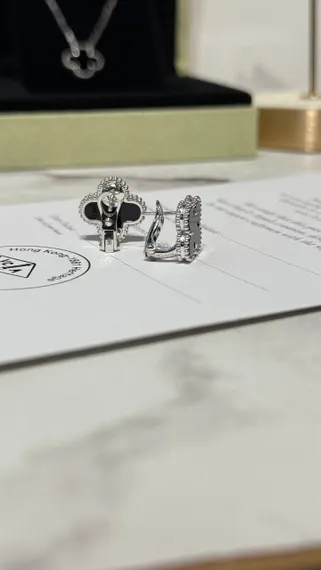 Серьги VAN CLEEF &amp; ARPELS Vintage Alhambra