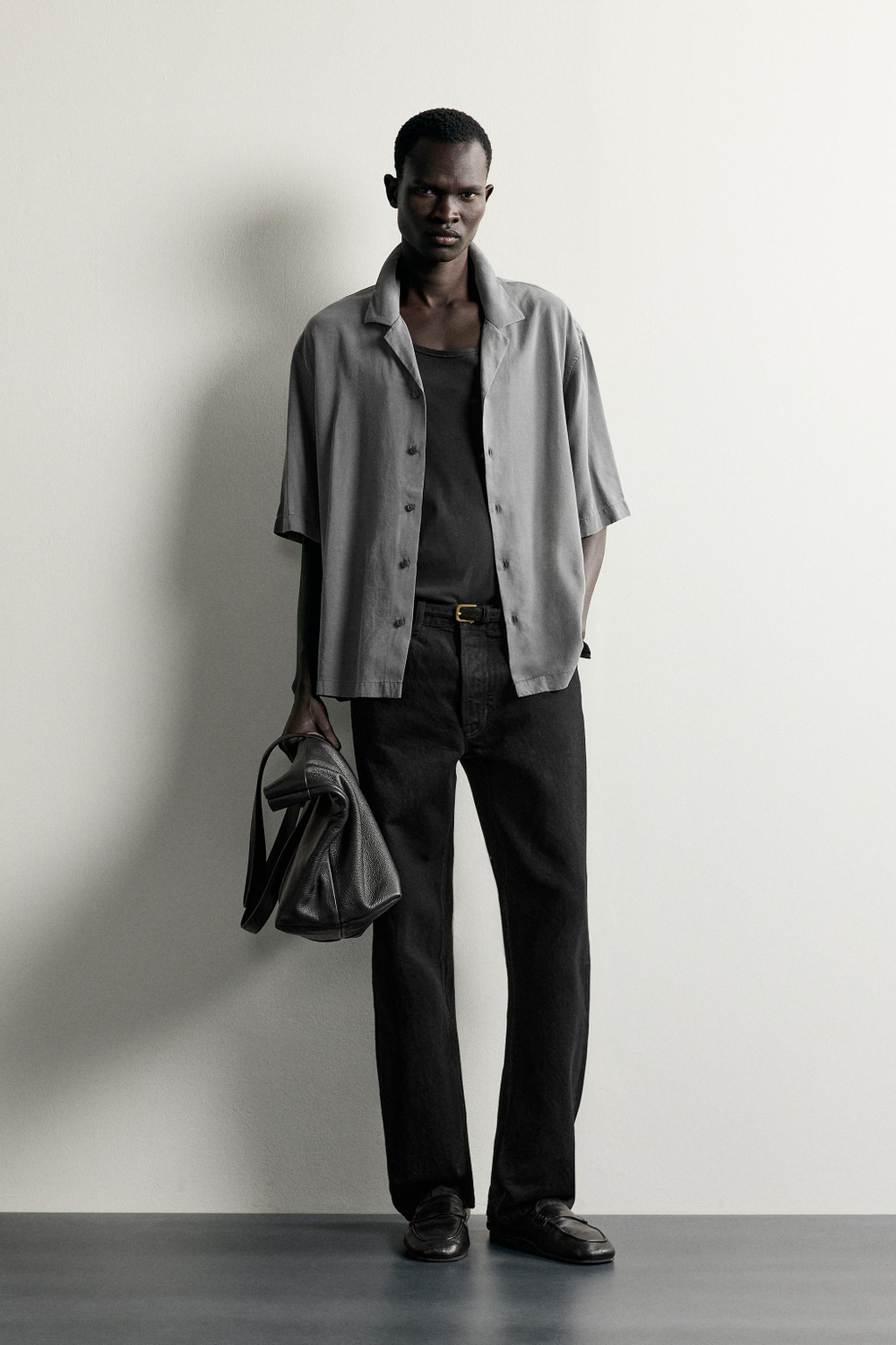 РУБАШКА RELAXED FIT ИЗ СТРУЯЩЕЙСЯ ТКАНИ — ZARA · 4795/210